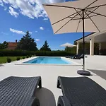 Villa Diego By Istrialux